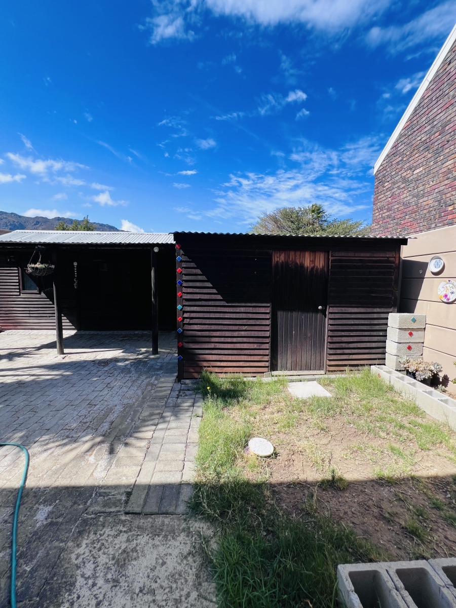 3 Bedroom Property for Sale in Pine Acres Western Cape